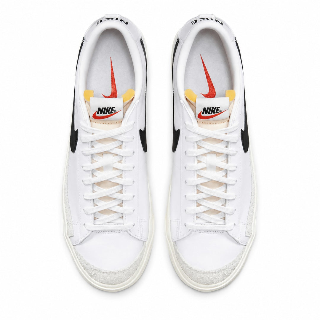 Nike Blazer Low &