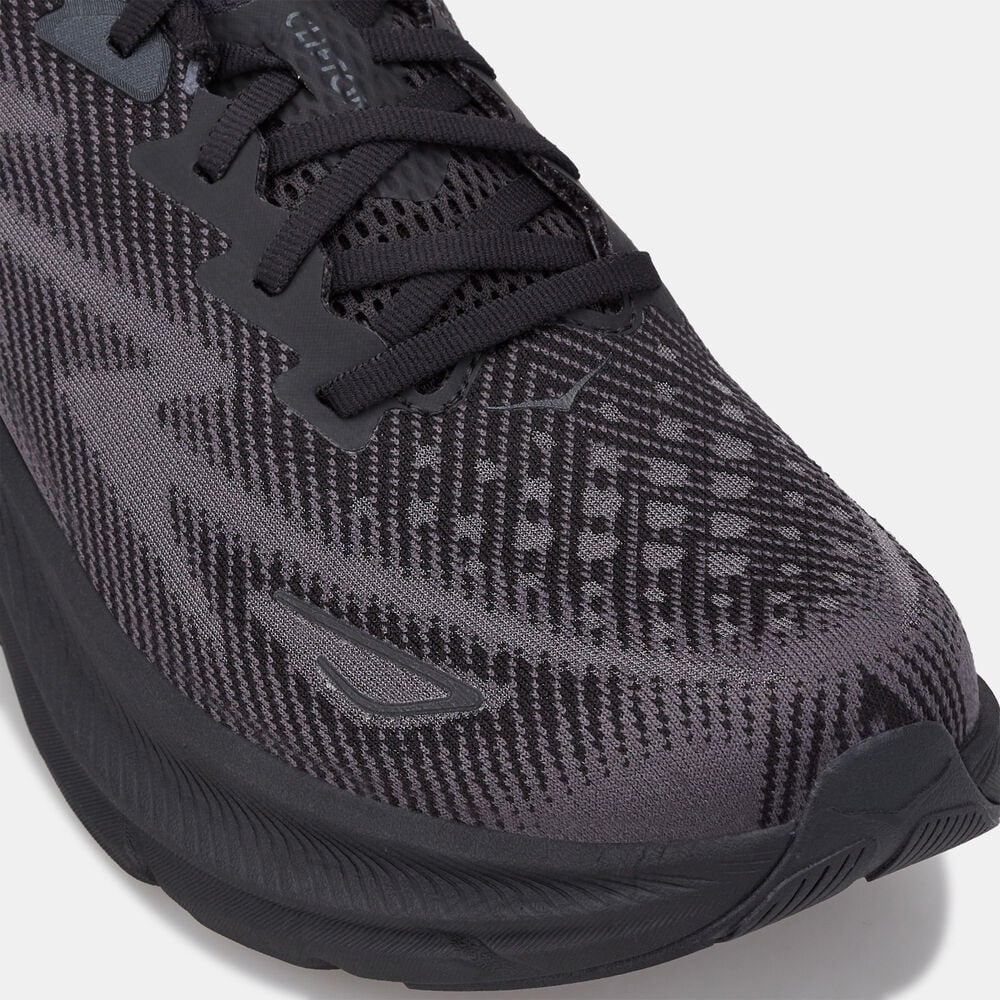 Hoka Clifton 9 in Full Black