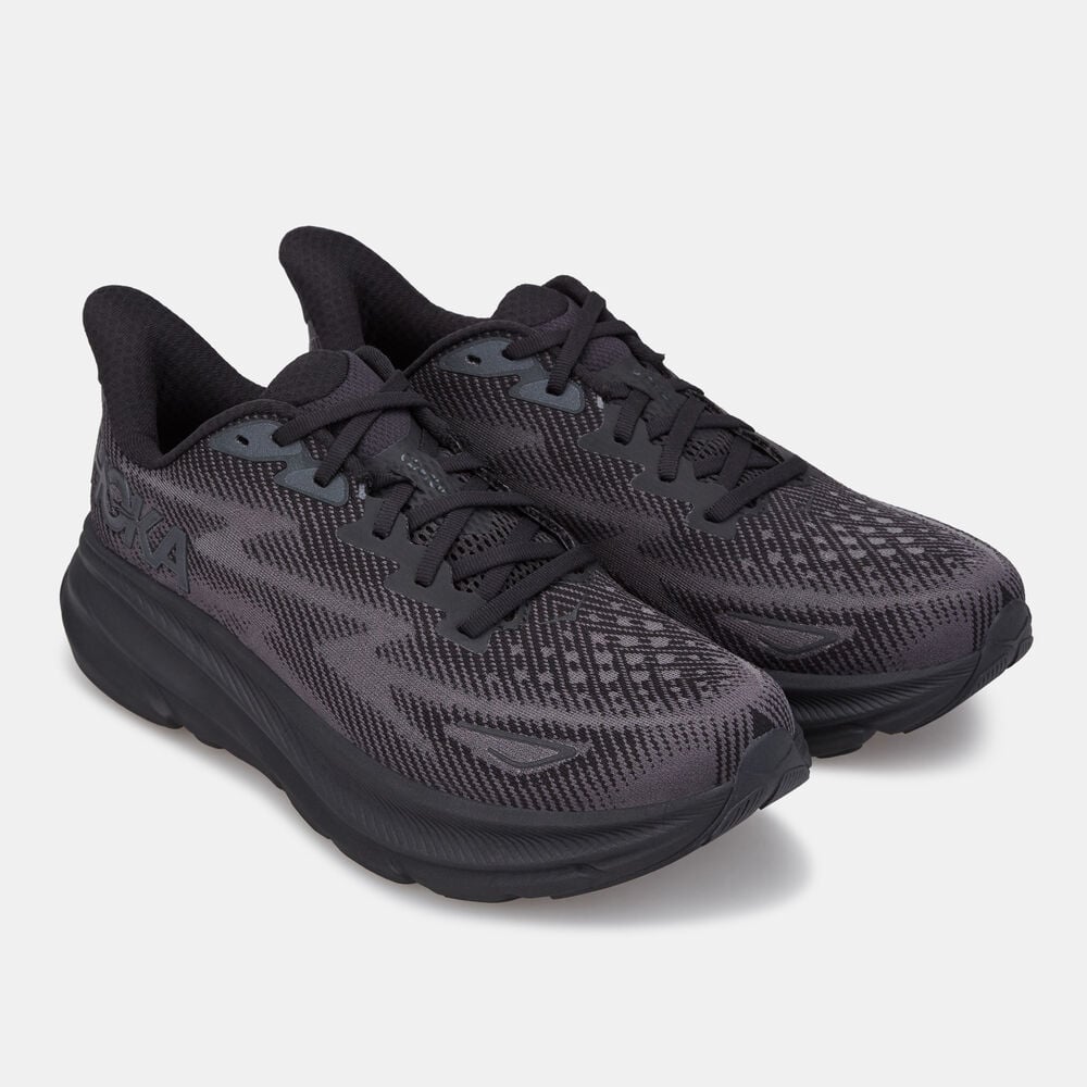 Hoka Clifton 9 in Full Black