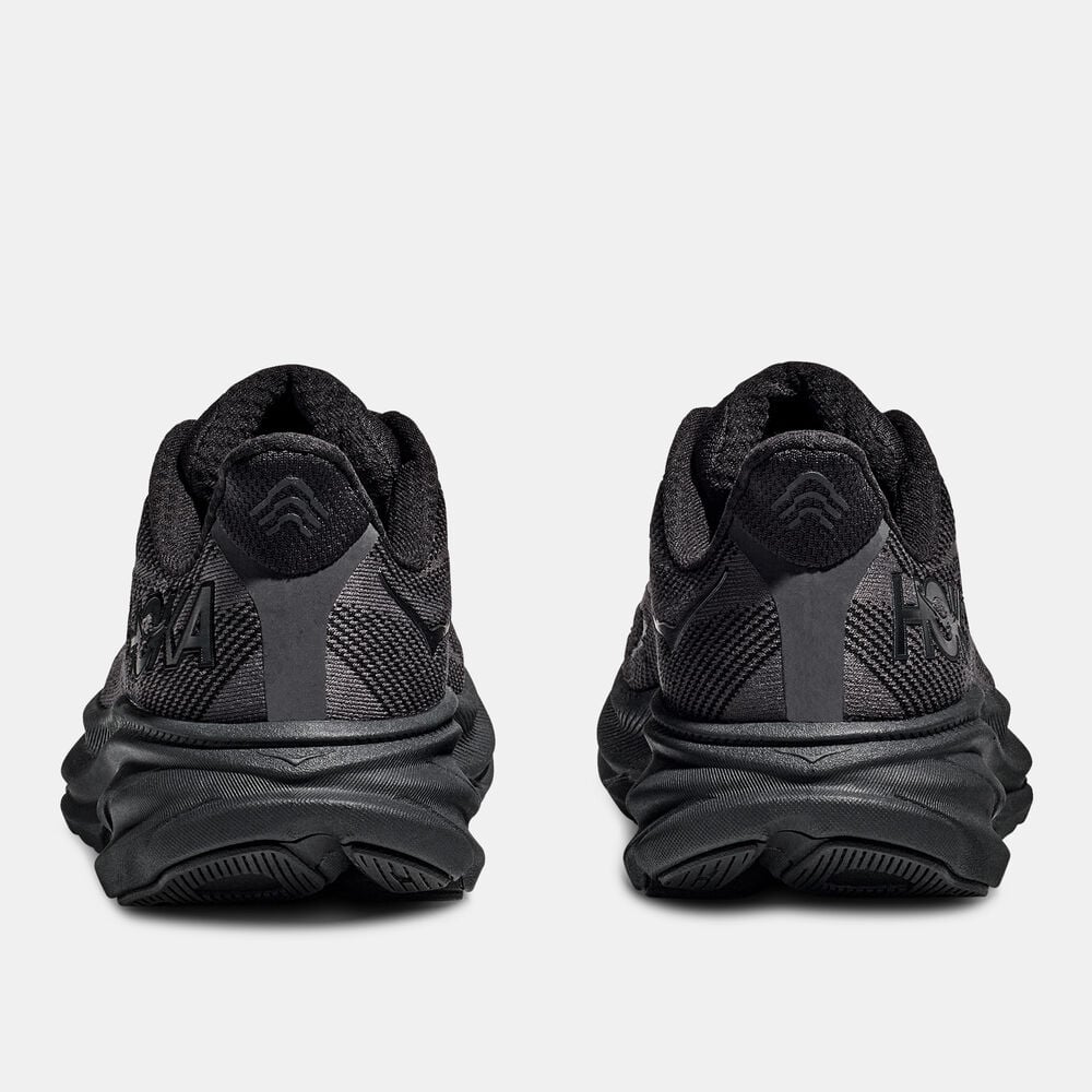 Hoka Clifton 9 in Full Black