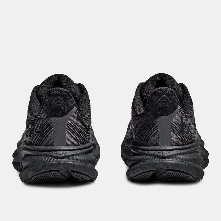 Hoka Clifton 9 in Full Black