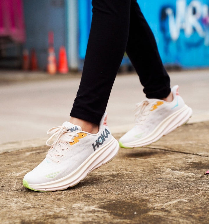 Hoka One One Clifton 9 Vanilla Astral