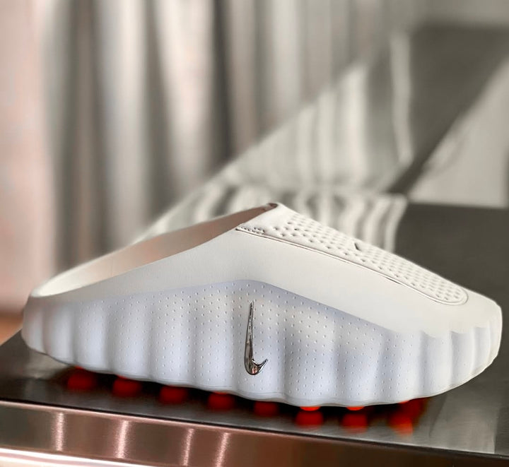 Nike Mind 001 Recovery Slides white