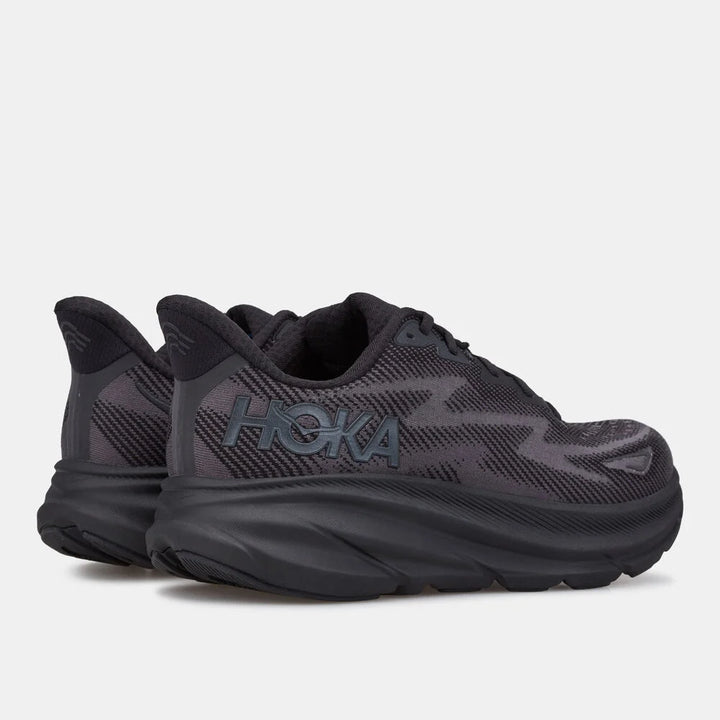 Hoka Clifton 9 in Full Black